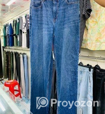 TRENDING BAGGY JEANS