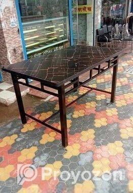 কালো ফ্রেমের ডাইনিং টেবিল