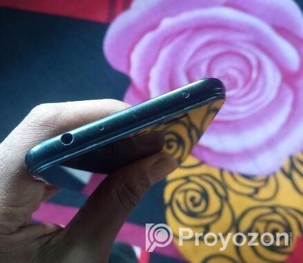Xiaomi Redmi 5 Plus 3/32 (Used)