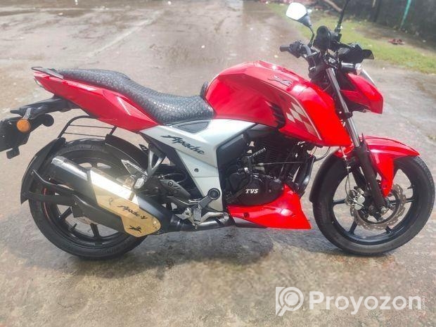 TVS Apache RTR 160 . 2023