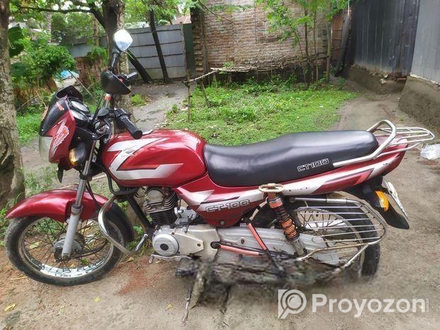 Bajaj CT 100 . 2014