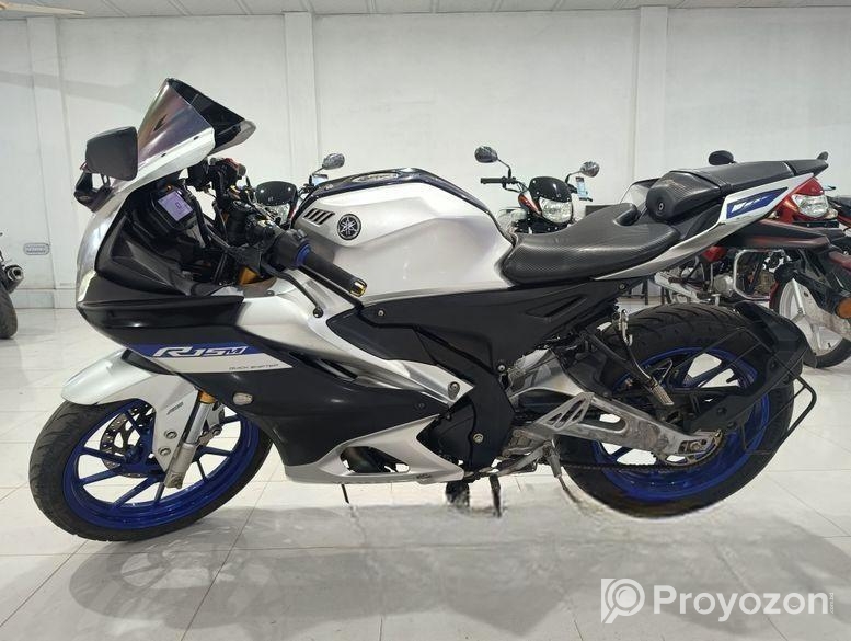 Yamaha R15 M 2023