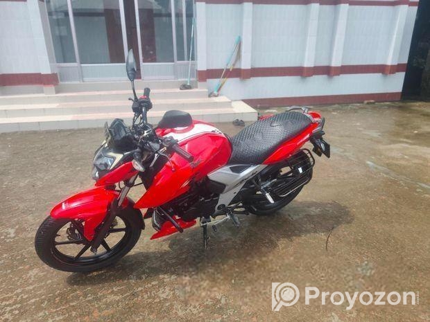 TVS Apache RTR 160 . 2023