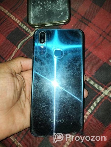 Vivo V19 . (Used)