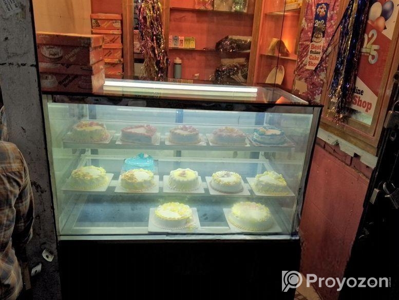 কেক এর ফ্রিজ