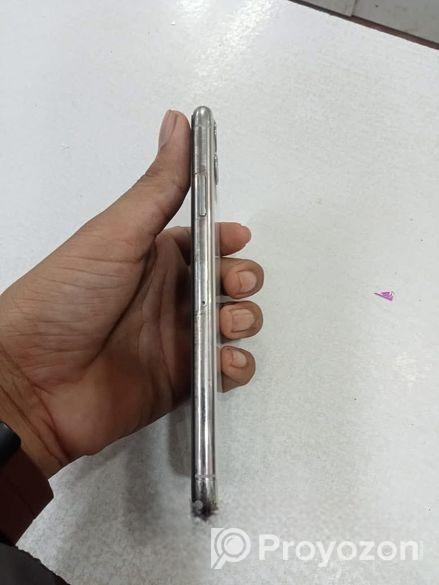 Apple iPhone 11 Pro Max . (Used)