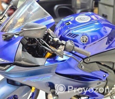 Yamaha R15 V4 2023