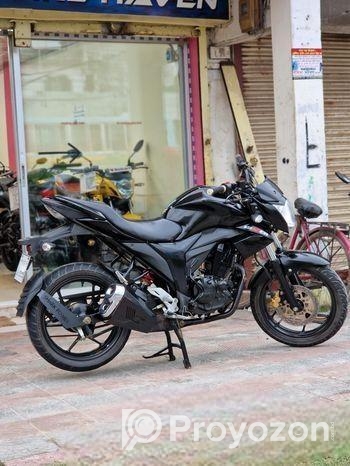 Suzuki Gixxer Monotone . 2025