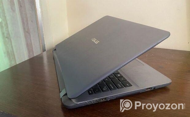 ASUS Slim Laptop//4th generation