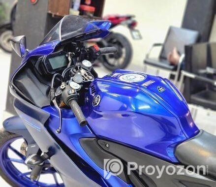 Yamaha R15 V4 2023