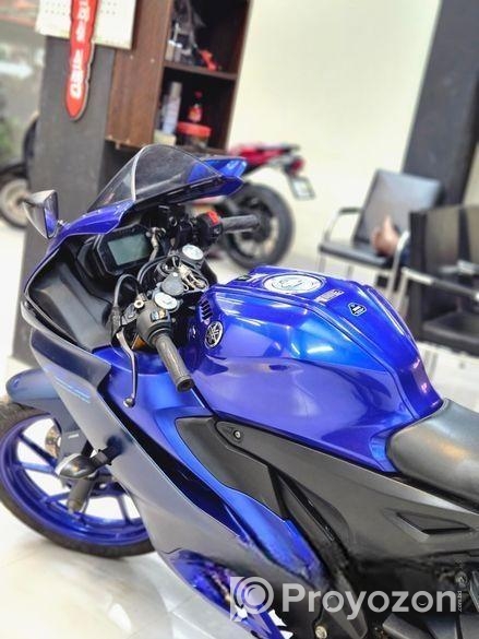 Yamaha R15 V4 2023