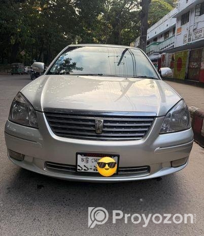 Toyota Premio silver 2004
