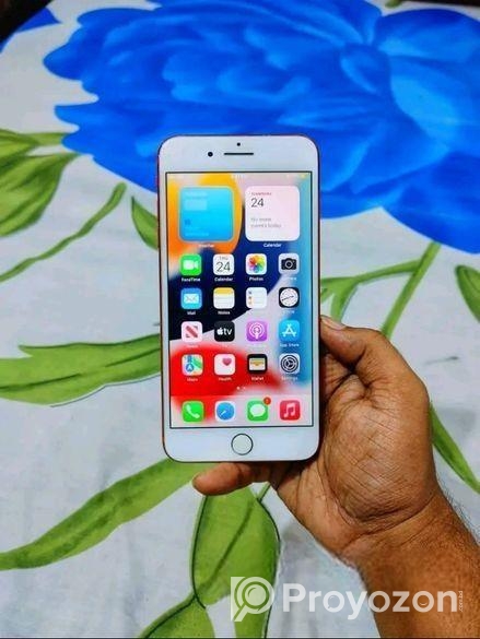 Apple iPhone 7 Plus . (Used)