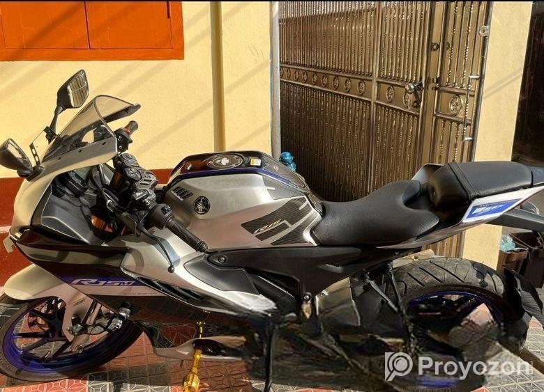 Yamaha R15 M 2023