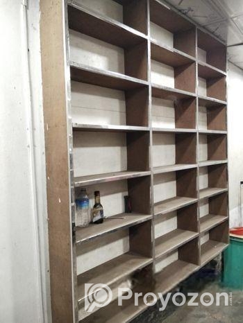 চারটা দোকানের তাক বিক্রি হবে