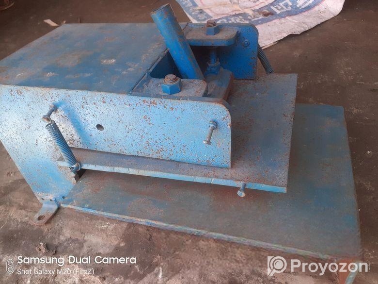 জুতা তৈরির মেশিন