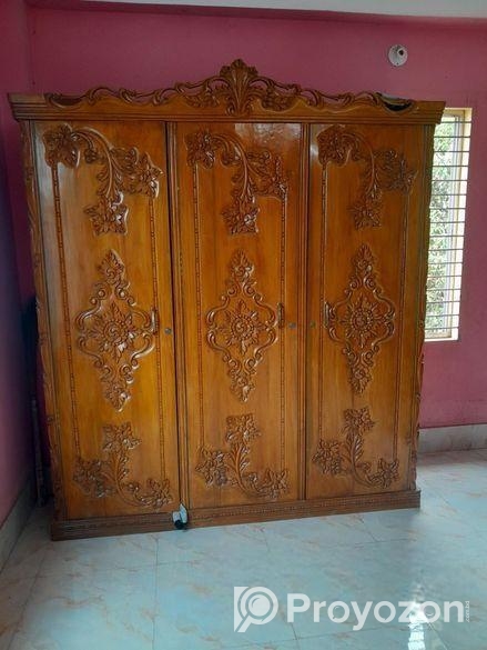 তিন পাল্লার আলমারি সেগুন কাঠের