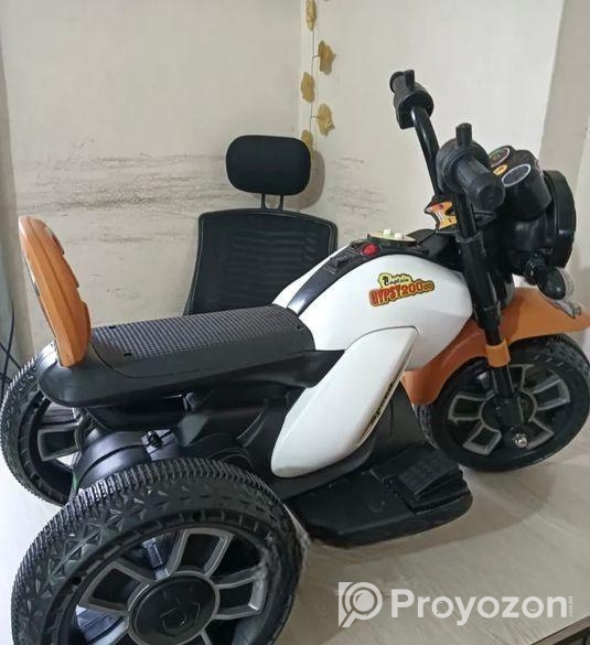 অত্যন্ত ভালো একটি গাড়ি।