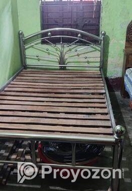 S স্টিলের খাট (একদম নতুনের মত)