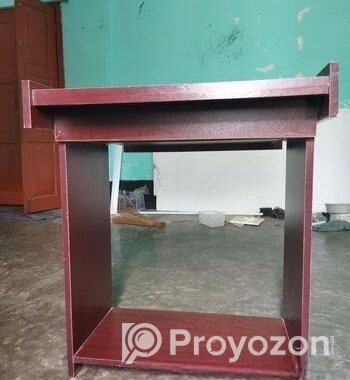 ৩টি কম্পিউটার টেবিল বিক্রয় করা হইবে।