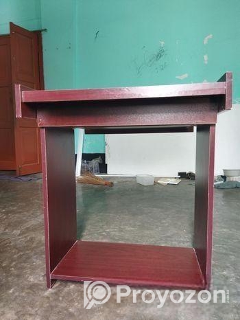 ৩টি কম্পিউটার টেবিল বিক্রয় করা হইবে।