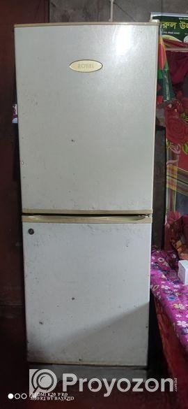 ফ্রিজ নিতে হলে লোকেশন আসতে হবে ফ্রিজের নাম রয়েল