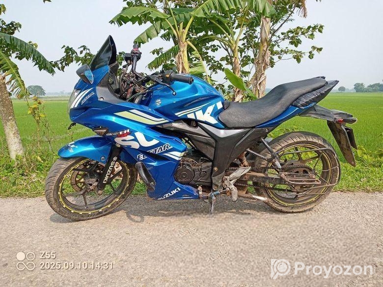 Suzuki Gixxer Monotone . 2016