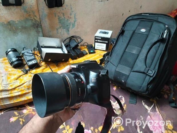 Canon 250D +Prime 1.4 USM+kit lens+ Full Setup+ Bag