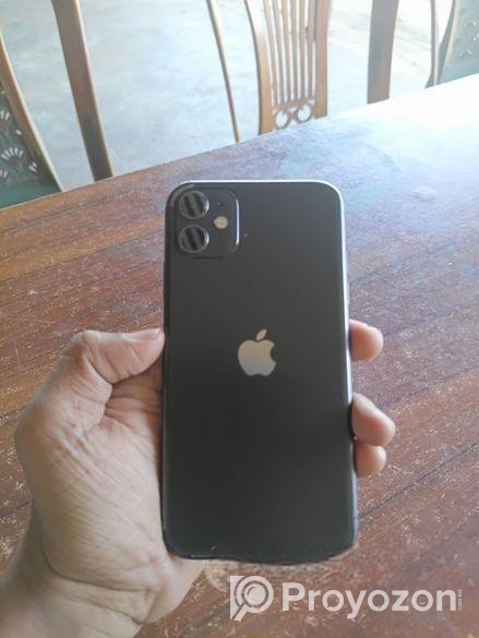 Apple iPhone 11 . (Used)