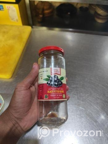 কাচের খালি ডিব্বা