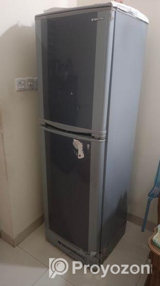 জরুরী ফ্রিজ বিক্রির জন্য