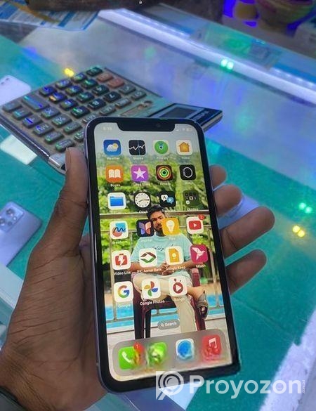 Apple iPhone 11 (Used)