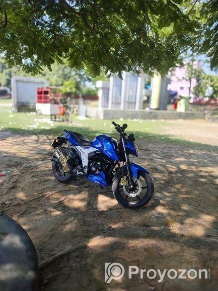 TVS Apache 4v 2022