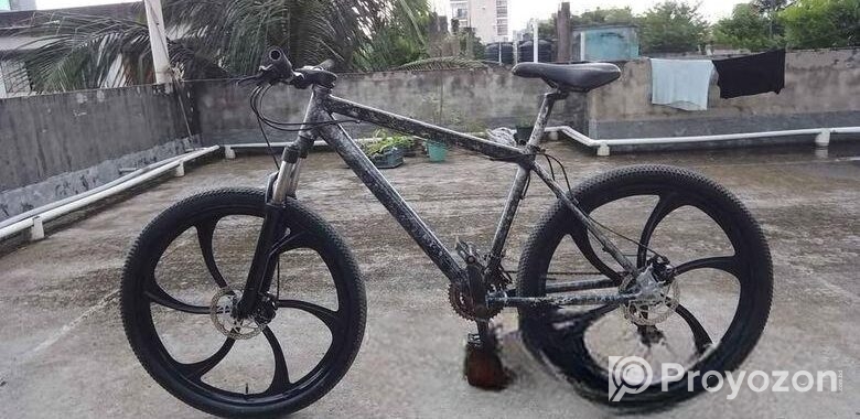 Custom Build Veloce Riding Cycle For Sell.