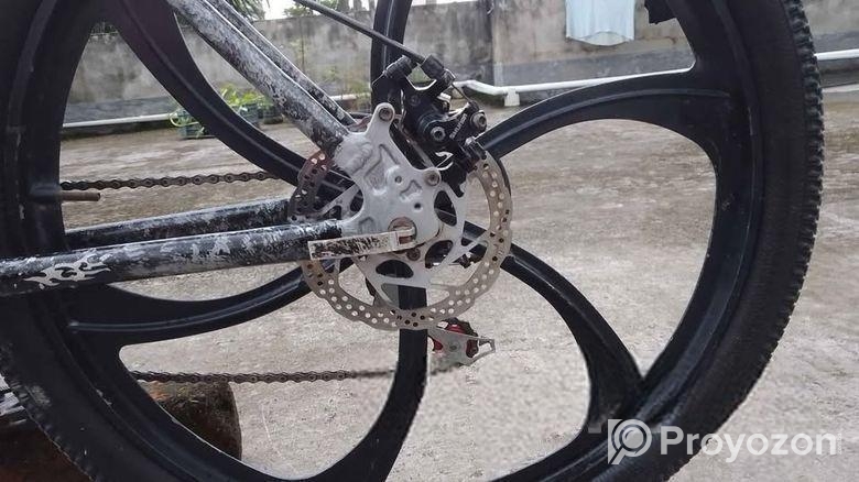 Custom Build Veloce Riding Cycle For Sell.