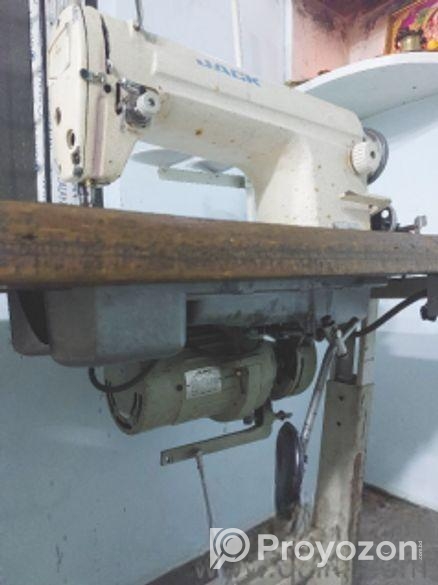 জুকি অরিজিনাল সেলাই মেশিন বিক্রয় হবে।