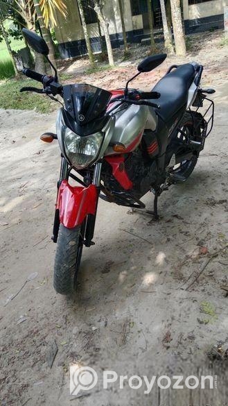 Yamaha FZS . 2010