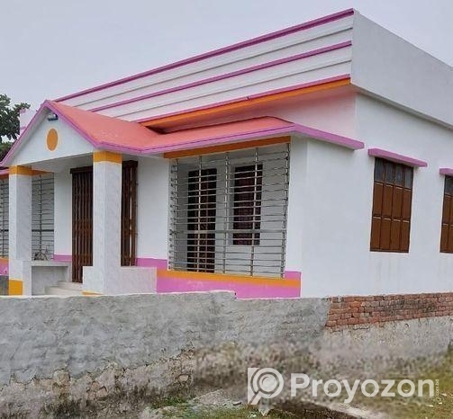 আধুনিক ডিজাইনের বাংলো বাড়ি বিক্রয়