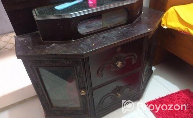 সেগুন কাঠের ড্রেসিং টেবিল বিক্রি হবে