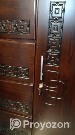 উন্নত মানের ওয়ারড্রব কিনুন সাশ্রয়ী মূল্যে