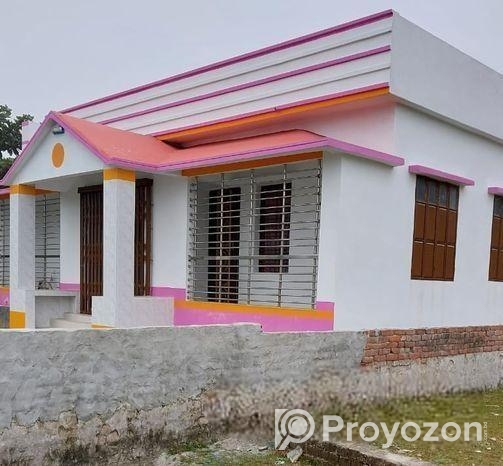 আধুনিক ডিজাইনের বাংলো বাড়ি বিক্রয়