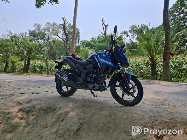 Honda X Blade 2023