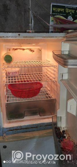ফ্রিজ নিতে হলে লোকেশন আসতে হবে ফ্রিজের নাম রয়েল