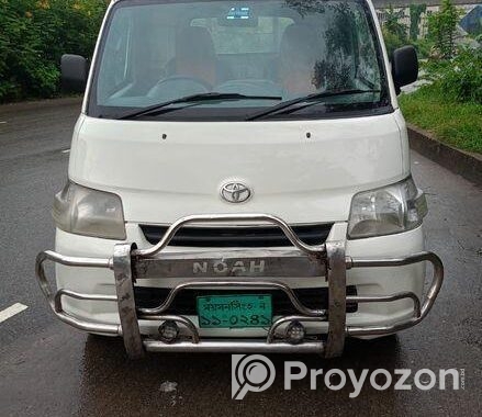 Toyota Pickup 2013