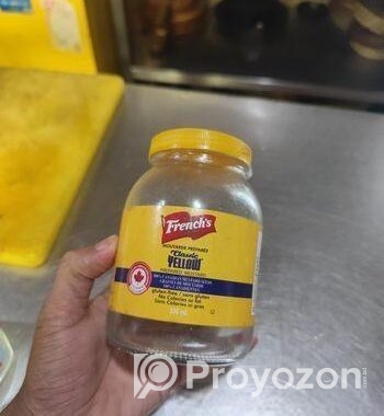 কাচের খালি ডিব্বা