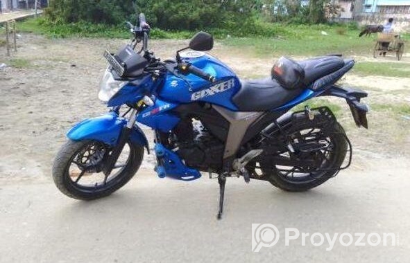 Suzuki Gixxer Monotone . 2017