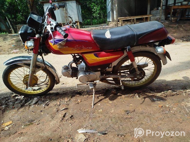 Honda CD80 2025