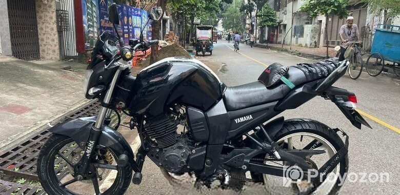 Yamaha FZS fresh 2015