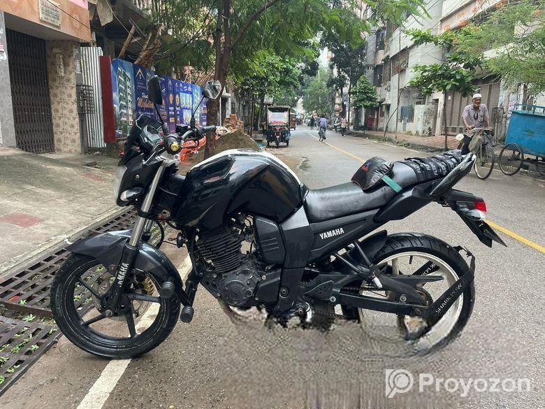 Yamaha FZS fresh 2015
