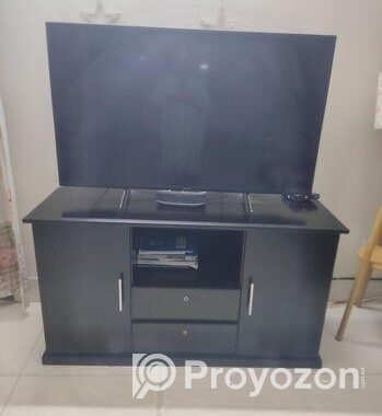 5 years used TV cabinet is up for sell